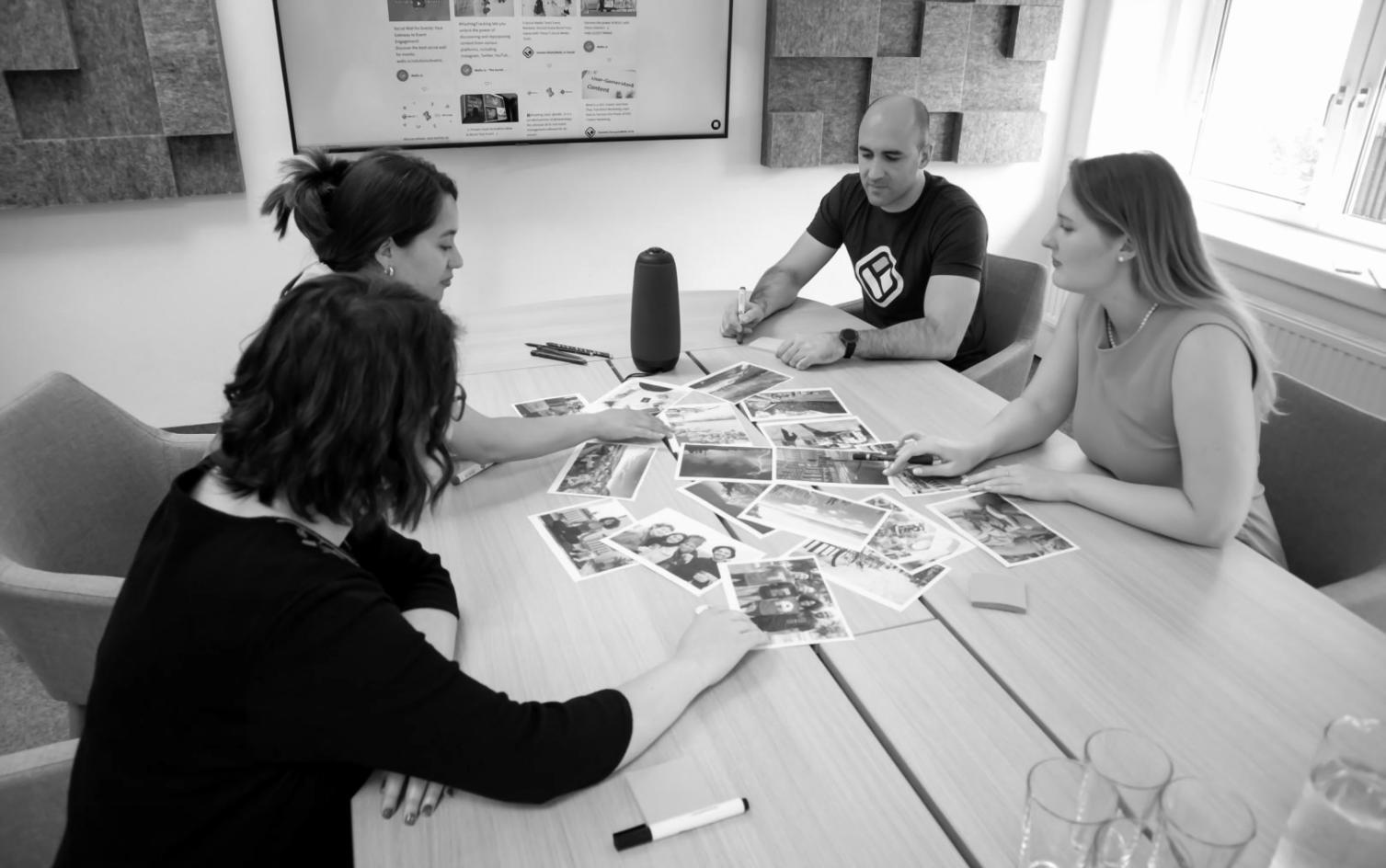 Students learning algorithmic trading concepts in modern classroom setting