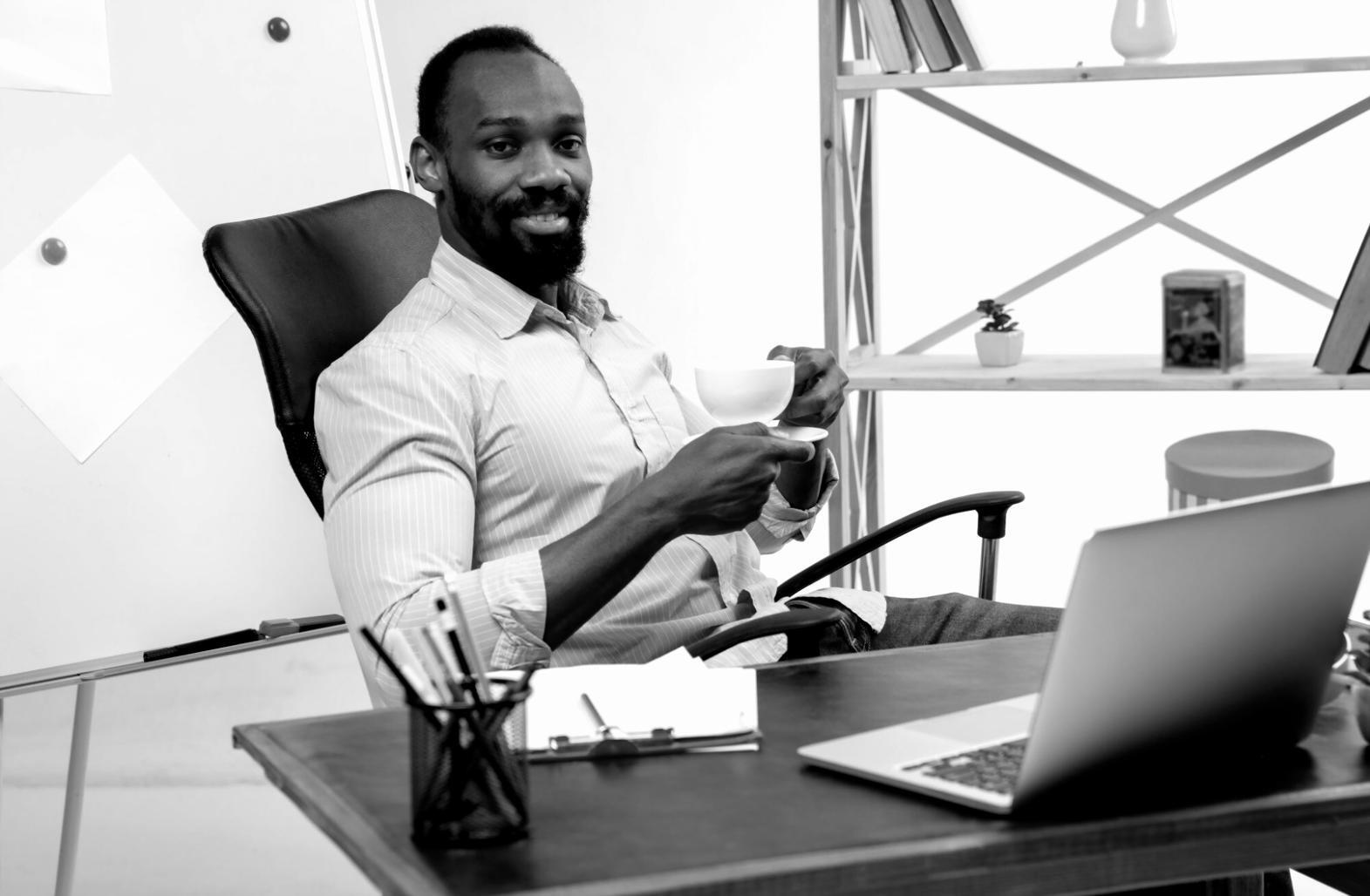 Algorithm development and testing workspace with multiple monitoring screens